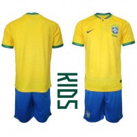 Koszulka piłkarska Brazylia Strój Domowy dla dzieci MŚ 2022 tanio Krótki Rękaw (+ Krótkie spodenki)